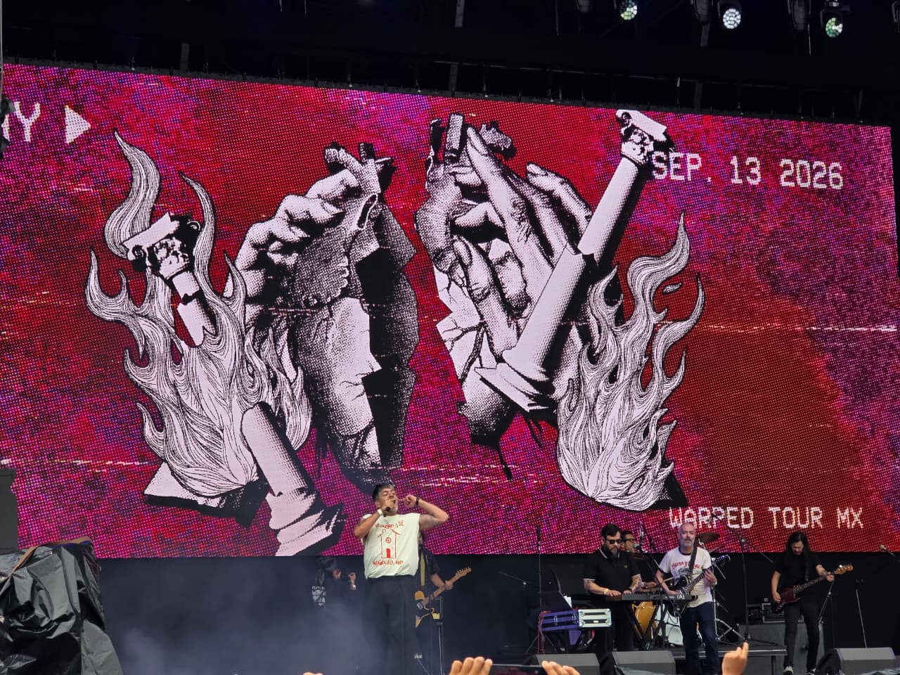 Thermo durante el Vans Warped Tour México domingo
