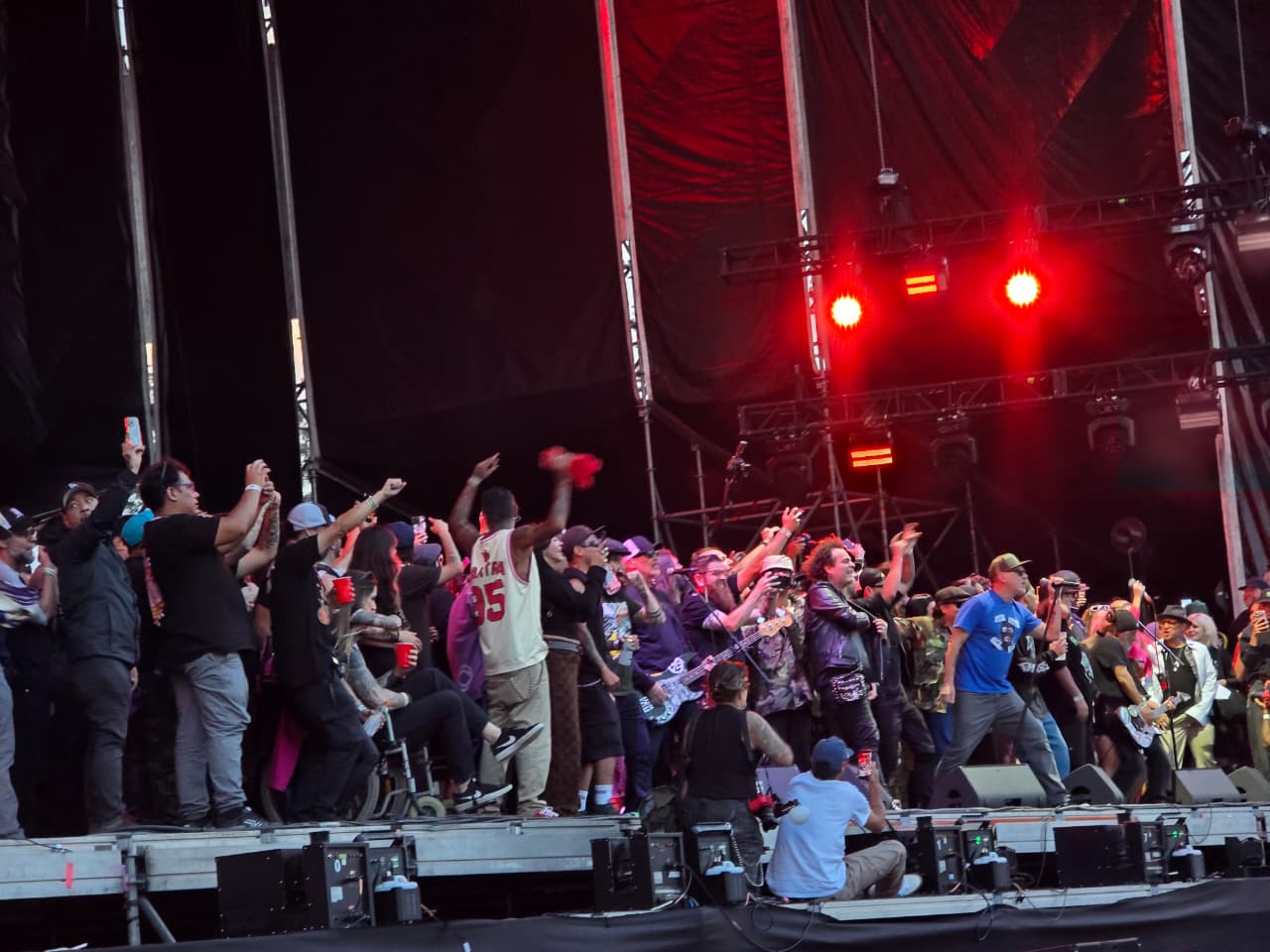 Pennywise durante el Vans Warped Tour México domingo